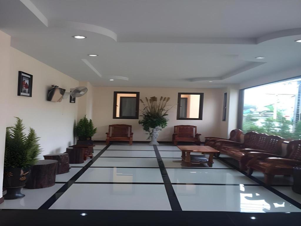 V.R.Mansion Hotel Phatthalung Eksteriør billede
